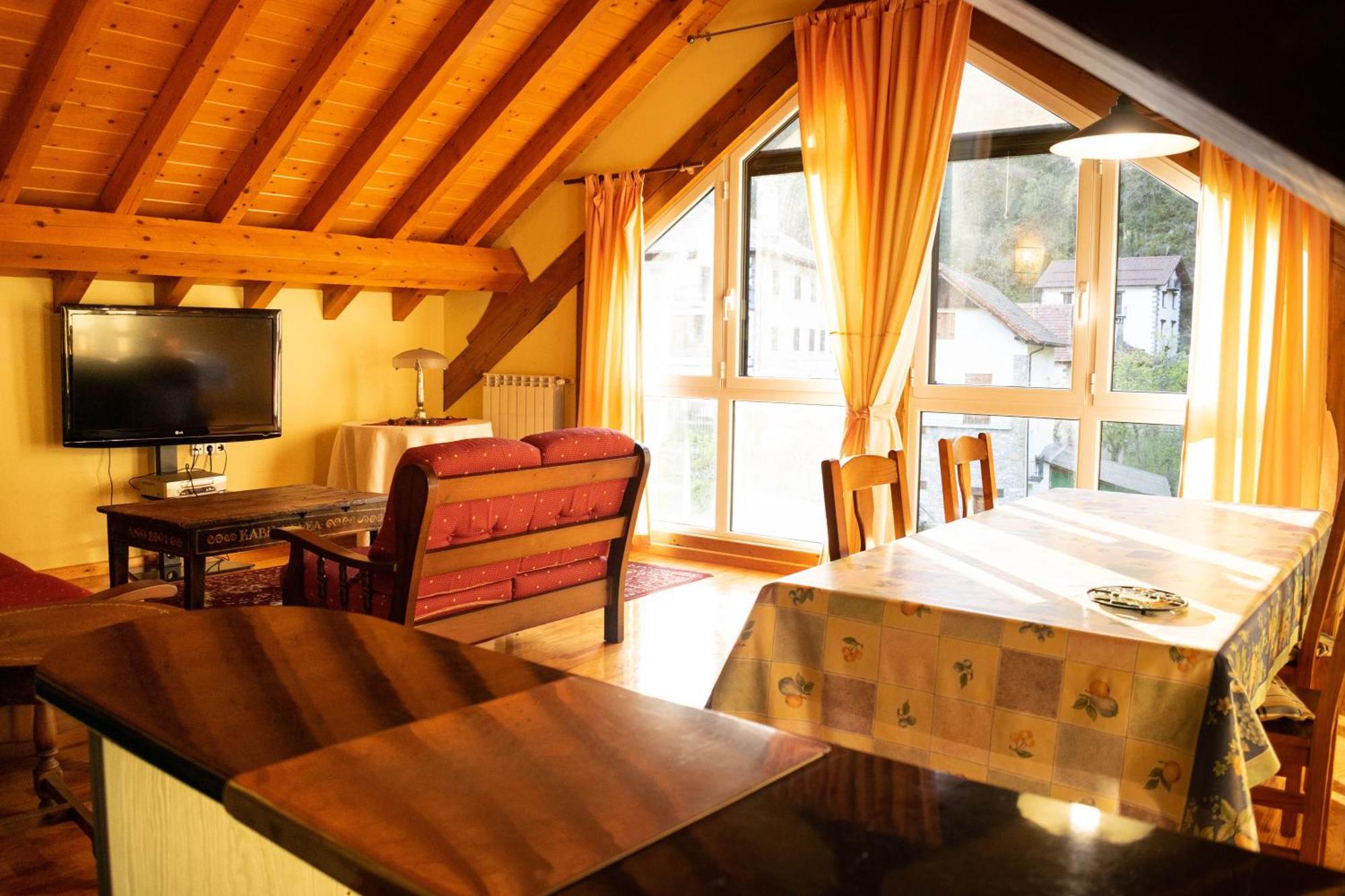 Kabila Enea 2 Appartement Uztarroz Buitenkant foto